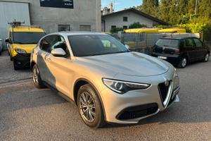 Alfa Romeo Stelvio 2.2 Turbodiesel 190 CV AT8 Q4 4