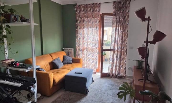 Fonte laurentina bilocale con terrazzo