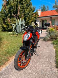 KTM Duke 390