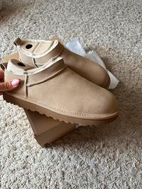 UGG classic mini