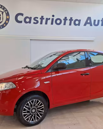 Lancia Ypsilon 0.9 t.air ecochic metano 85 CV