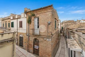 CASA SEMINDIPENDENTE A VASTO