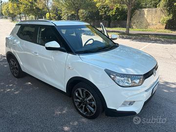 SSANGYONG TIVOLI 2015 1.6