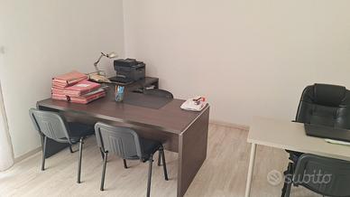 Stanza in studio professionale - completamente arr