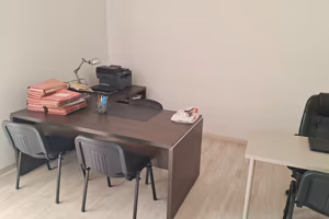 Stanza in studio professionale - completamente arr