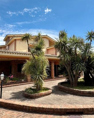 Villa in Corso Colombo