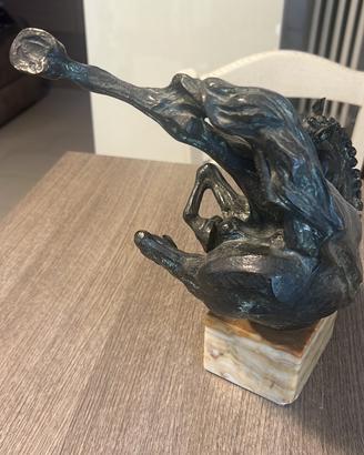 scultura cavallo in bronzo