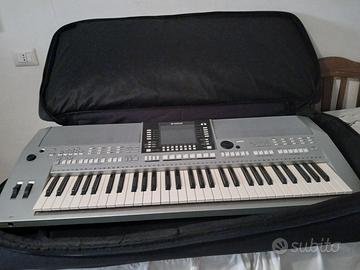 Tastiera musicale Elettronica Yamaka PSR S 910