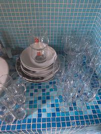 Set piatti e bicchieri in cristallo