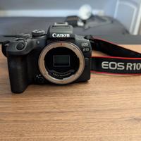 Canon R10 + Obiettivo 18-150 mm