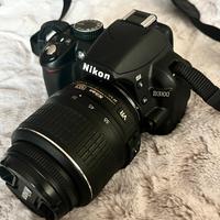 Nikon D3100 con 2 obiettivi e custodia