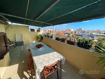 Centralissimo con terrazzi e garage che aspetti