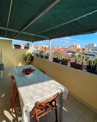 Centralissimo con terrazzi e garage che aspetti