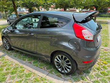 Ford Fiesta 1.5 Diesel ST.line