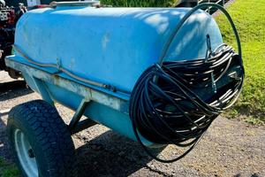 Carrello con botte