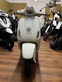 Piaggio Vespa 50 LX