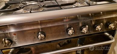 cucina a gas 4 fuochi