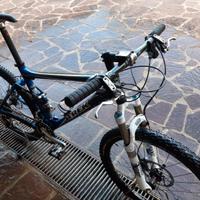 Mountain bike  TREK TOP FUEL 9.8