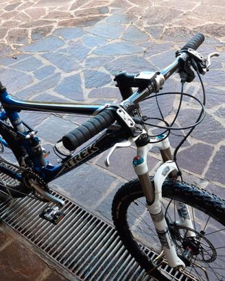 Mountain bike  TREK TOP FUEL 9.8