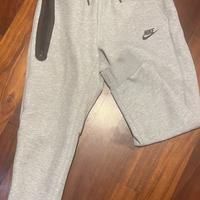 Pantalone-tuta Nike Tech