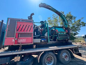Iveco 190.36 con cippatore 50x90