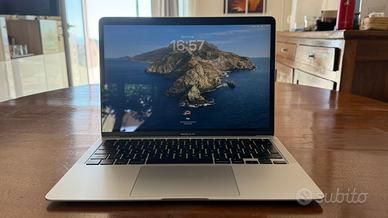 MacBook Air 256Gb - batteria 84%