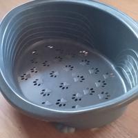 Cuccia per cani in plastica