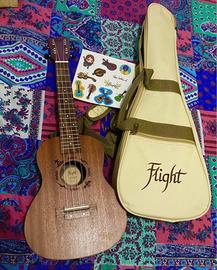 Ukulele Flight concerto con tutti accessori