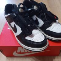 Scarpe Nike dunk low bambino numero 30