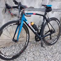 Btwin Ultra CF 940 Di2