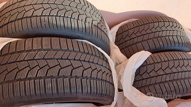 Gomme 265/40/r21
