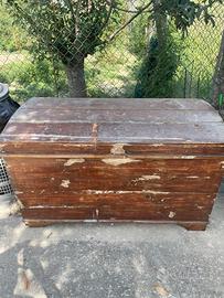 Baule vintage  in legno, da restaurare