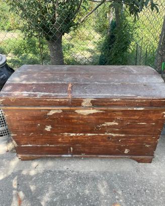 Baule vintage  in legno, da restaurare