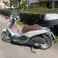 PIAGGIO Beverly 300 Anno 2011
