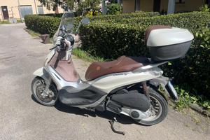 PIAGGIO Beverly 300 Anno 2011
