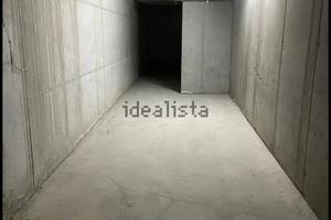 Garage per moto/scooter via Savona/Tolstoi