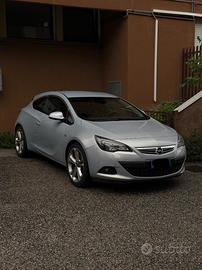 Opel astra j gtc