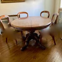 Tavolo ovale inglese seconda meta '800