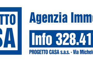 Garage via Garibaldi fronte Comune