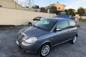 Lancia Ypsilon 1.2 69 CV Unyca