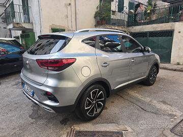MG zs luxury 