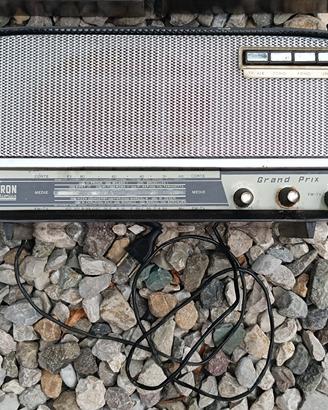 radio Raytron Grand Prix a valvole vintage 