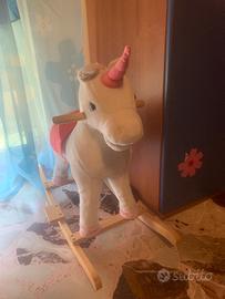 Cavallo a dondolo