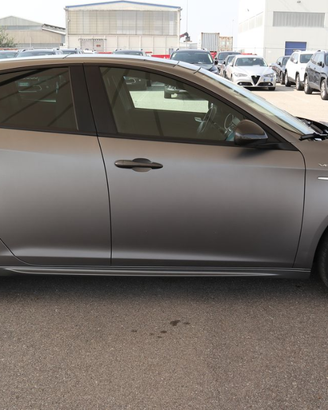 Vari pezzi per Giulietta Veloce.