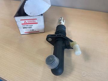 GRUPPO POMPA FRIZIONE MITSUBISHI MR911227