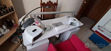 Attrezzatura professionale come nuova x estetista