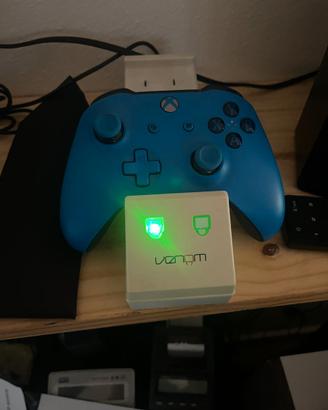 Controller Xbox One + caricabatterie ricaricabili