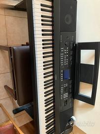 Tastiera musicale Yamaha DGX 650