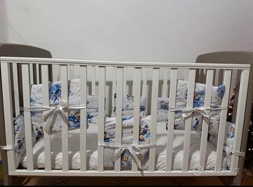 Lettino per bambini con paracolpi