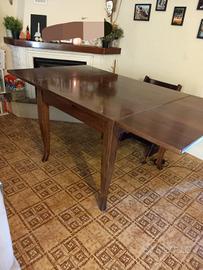 Tavolo da pranzo in legno di  faggio